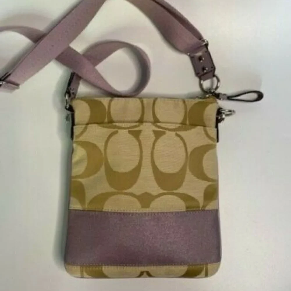 Coach‎ Shoulder/Crossbody Bag with Purple Trim EUC